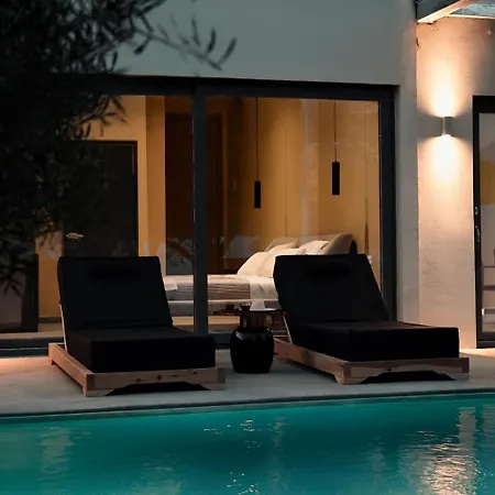 Mitos Ultimate Escape Villa Galanado