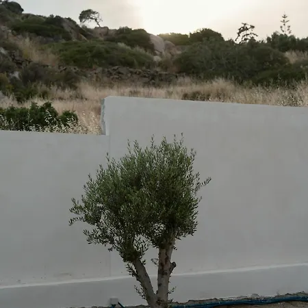 Mitos Ultimate Escape Villa Galanado