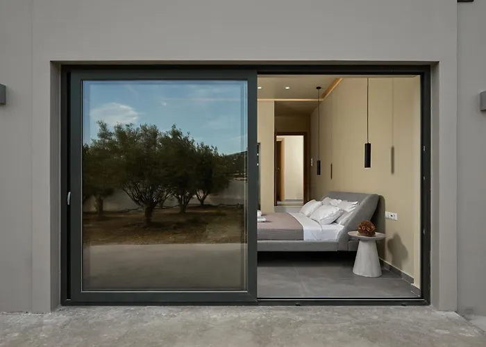 Mitos Ultimate Escape Villa Galanado